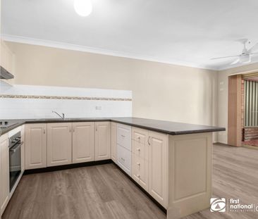 Spacious Villa with Multiple Living Areas! - Photo 2