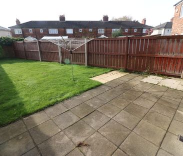 Midway Grove, Hull - Photo 2