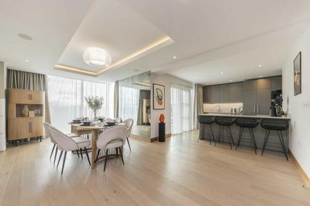 3 bedroom flat to rent - Photo 2