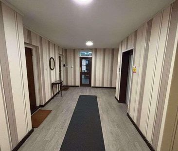 Edinburgh House, Tenterden Grove, Hendon, London, NW4 - Photo 2