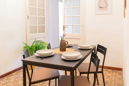 Rambla de Catalunya, Barcelona, Catalonia 08008 - Photo 4