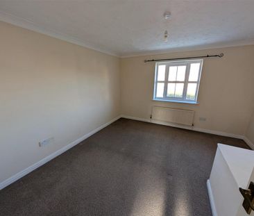 2 bedroom semi-detached house to rent - Photo 3