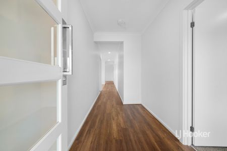 29 Imitation Road, Tarneit VIC, Belconnen - Photo 3