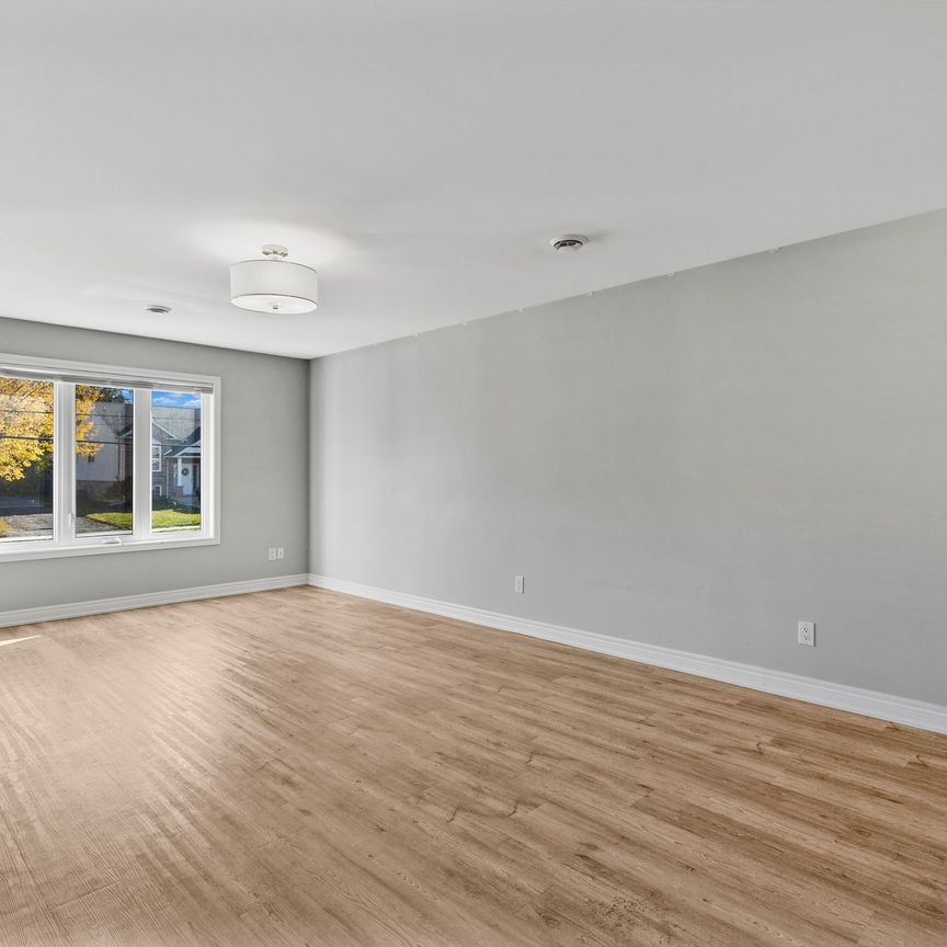 For Lease - 89 Louth Street Unit# Main, St. Catharines, Ontario - Photo 1