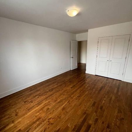 5.5 Apartment For June 2025 - A louer • For Rent - Photo 4