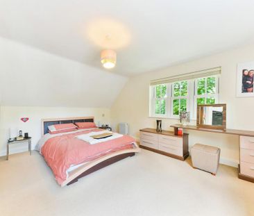 6 bedroom detached house to rent - Photo 4