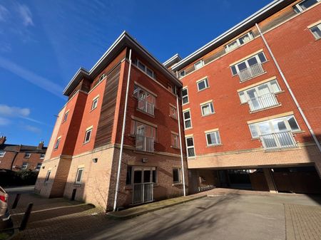 Fremington Court, Coventry, CV1 - Photo 2