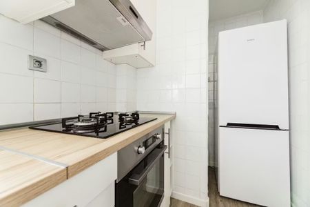 Carrer de Joan Baptista Perales, Valencia, Valencian Community 46022 - Foto 3