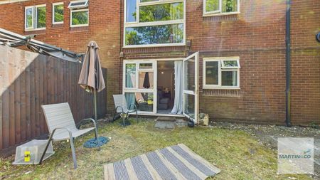 1 bedroom ground floor flat to rent - Photo 5