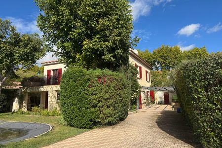 LUYNES CENTRE VILLAGE MAISON 200M² PISCINE PROX IBS - Photo 4