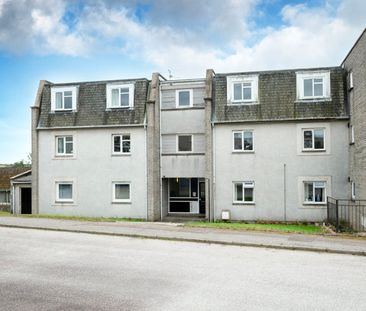 Second Floor Right, 27 Craigton Drive, AB14 0SF, Peterculter - Photo 4