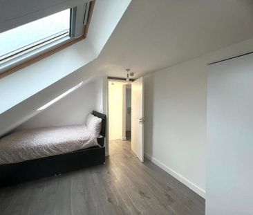 5 bedroom semi-detached house to rent - Photo 6