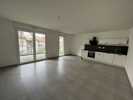 Location Appartement 3 pièces 73m² - Photo 5