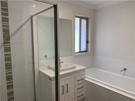 A stylish, easy-care home ready for you! - Photo 5