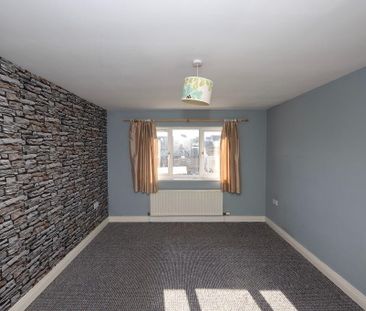 4 Brownlow Terrace, Lurgan, BT67 9DA - Photo 2