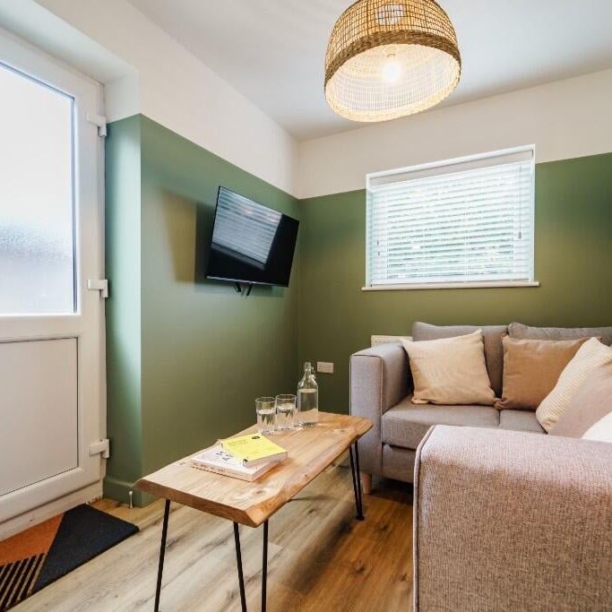 Room in a Shared Flat, Seymour St, L3 - Photo 1