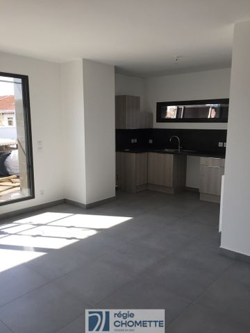 APPARTEMENT, - Photo 3