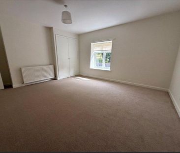 4 bedroom detached house to rent - Photo 3