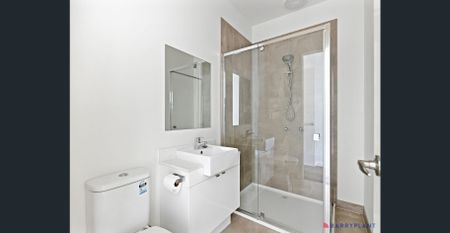 THREE BEDROOM APARTMENT - Photo 3