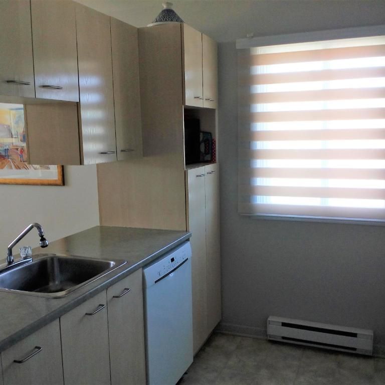 Grand 4 1/2 style condo à louer à Boisbriand - Photo 1