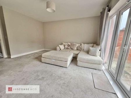 Bessemer Drive, Newport, NP19 - Photo 2