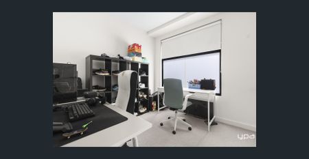 Modern Comfort in Vibrant Brunswick West - Photo 2