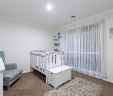 Well-Maintained Family Home in a Quiet Court Setting - Photo 5