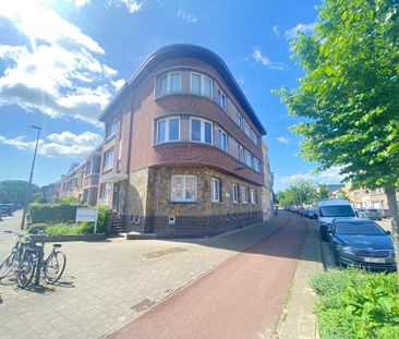 Tof appartement met 2 ruime kamers en een lichtrijke woonkamer - Photo 3