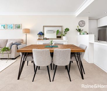 Stunning Naturally Lit Prestigious 1 Bedroom Apartment With Resort Style Facilities - Photo 2