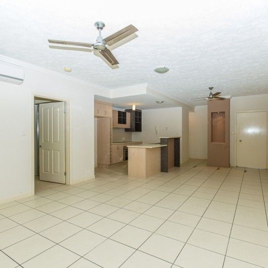 Luxury 3 Bedroom Unit Resort Style Complex - Photo 1