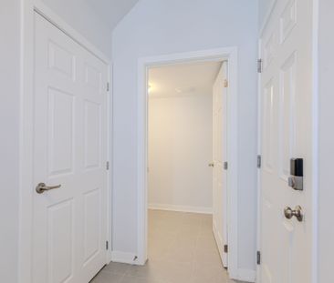 For Lease - 22 Stitch Mews, Stittsville - Munster - Richmond, Ontario - Photo 4
