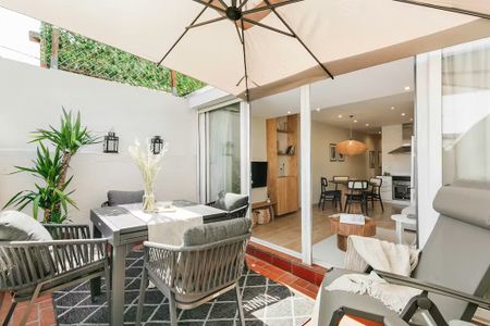 Carrer del Comte Borrell, Barcelona, Catalonia 08015 - Photo 2