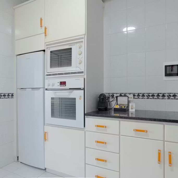 Avenida da Beira-Mar, Vila Nova de Gaia, Porto 4400-382 - Photo 1