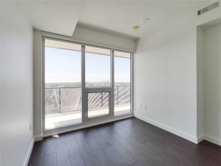For Lease - 95 Mcmahon Drive Unit# 1603, Toronto, Ontario - Photo 3