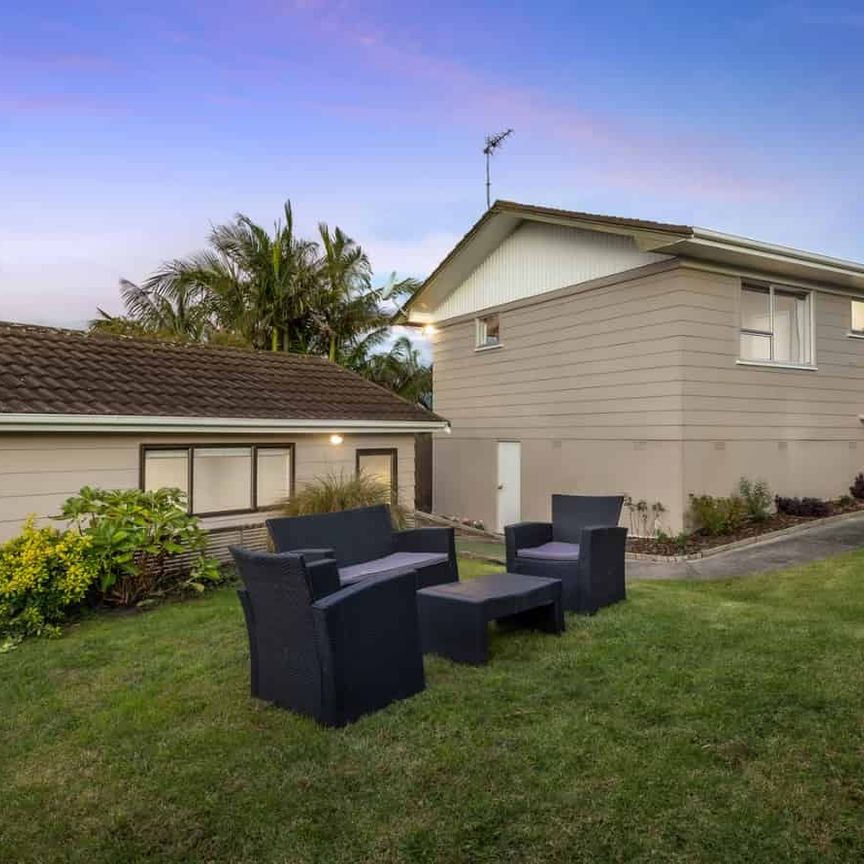 4 bedroom plus external rumpus in beautiful Bayview. - Photo 1