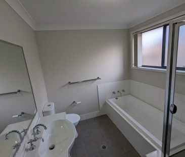 IMMACULATE PROPERTY - Photo 6