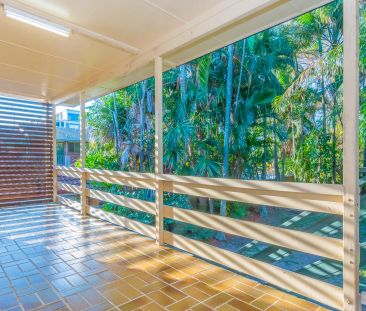 Premium Coastal Airconditioned Coastal Home! - Photo 1