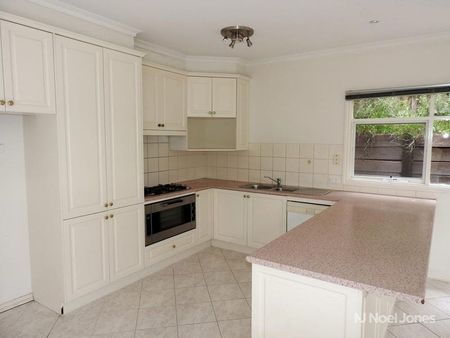 17 Jising Court, DONCASTER EAST - Photo 4