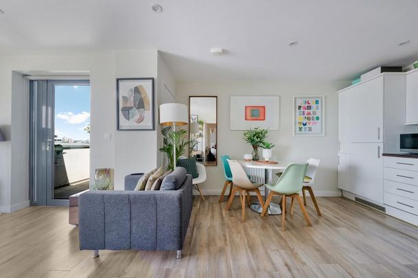 2 bedroom flat to rent - Photo 1