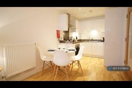 1 bedroom flat to rent - Photo 4