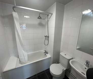 Flat 22C, Westmount, LS2 9NZ, Leeds - Photo 3