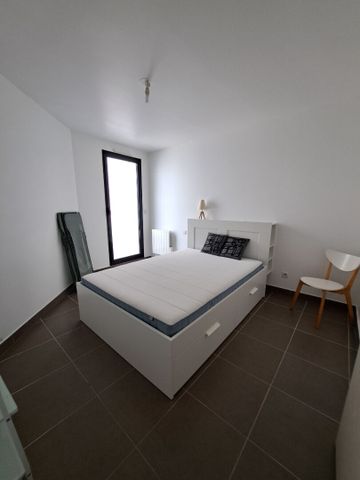 Appartement Villeneuve Les Avignon 2 pièce(s) 42.68 m2 - Terrasse - Place de parking, - Photo 2