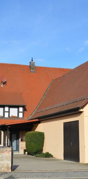 *1 Zimmer - gepflegtes Anwesen - Kücheneinrichtung - Duschbad mit Fenster - Stellplatz a.W.* - Foto 1