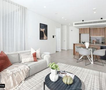 MGM MARTIN - NORTH FACING TWO BEDROOM APARTMENT - Photo 3