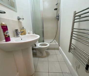 1 Bed Flat, Midland Road, LU2 - Photo 4