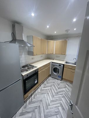 2 Bed Flat, Greenfield Road, L13 - Photo 1