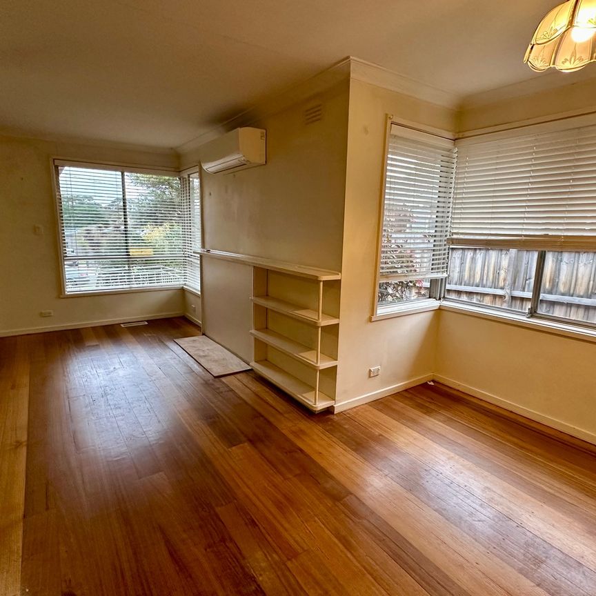 64 Orana Drive, Watsonia VIC 3087 - Photo 1