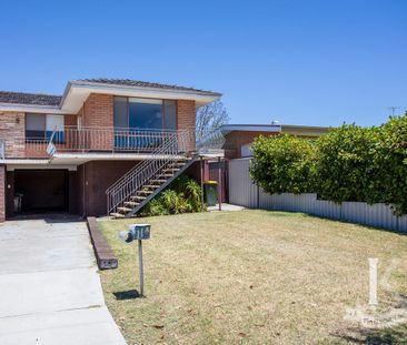 Spacious 3 Bedroom Duplex. - Photo 2