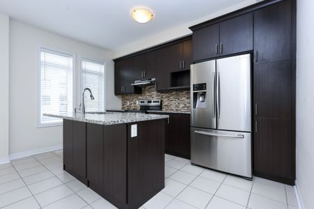 For Lease - 3053 Preserve Drive, Oakville, Ontario - Photo 3