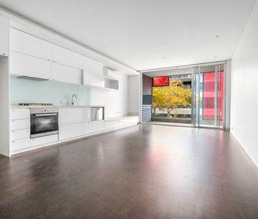102/96 Ormond Road, Elwood VIC 3184 - Apartment For Rent | Domain - Photo 2